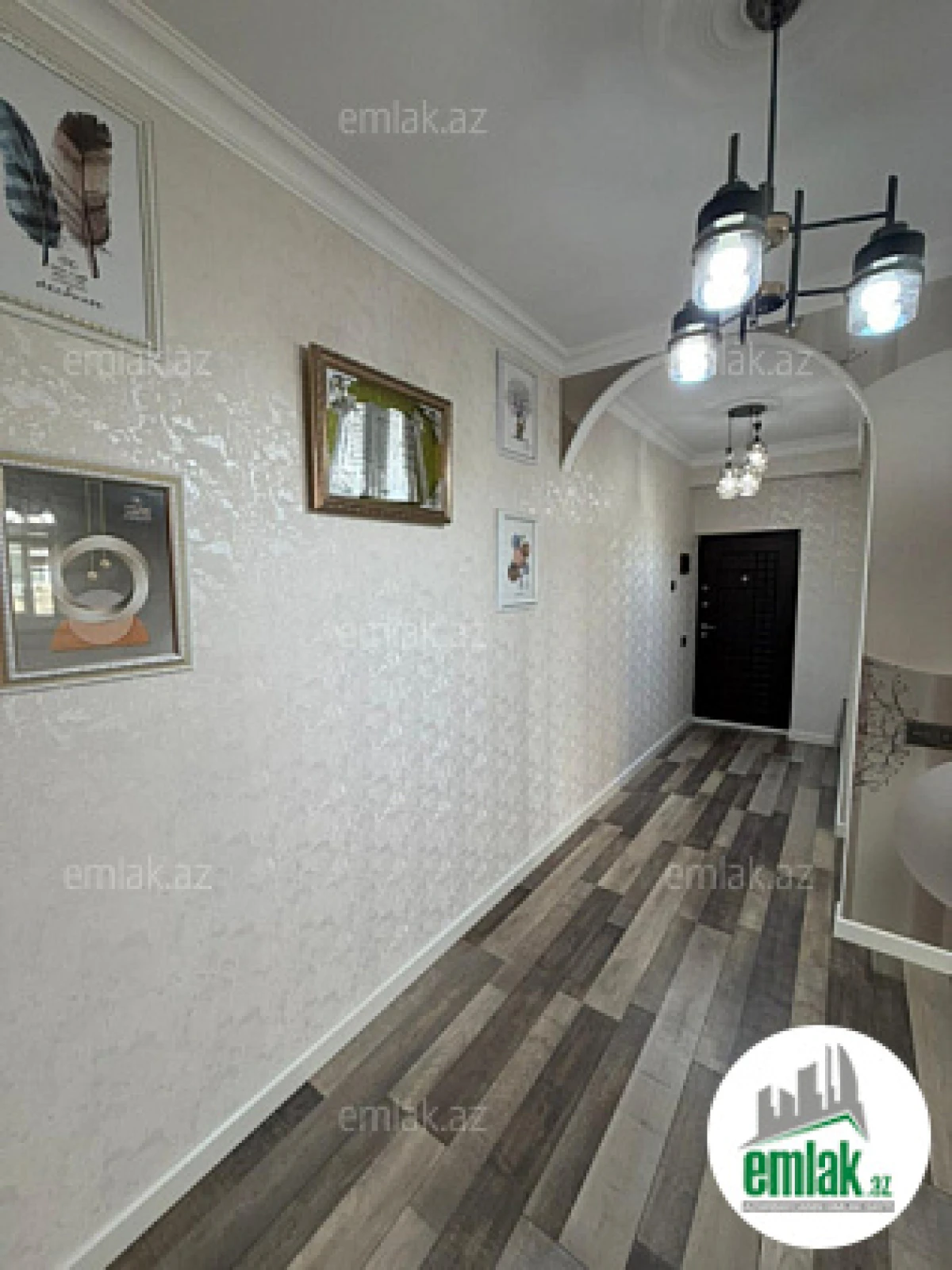Satılır 3 otaqlı yeni tikili 83 m²
