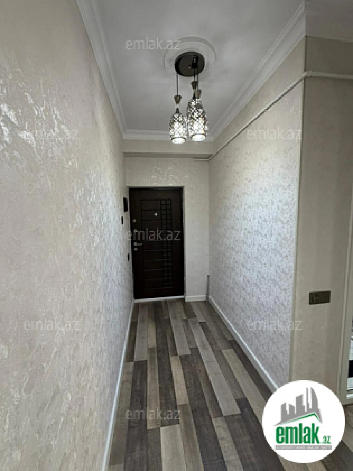 Satılır 3 otaqlı yeni tikili 83 m²
