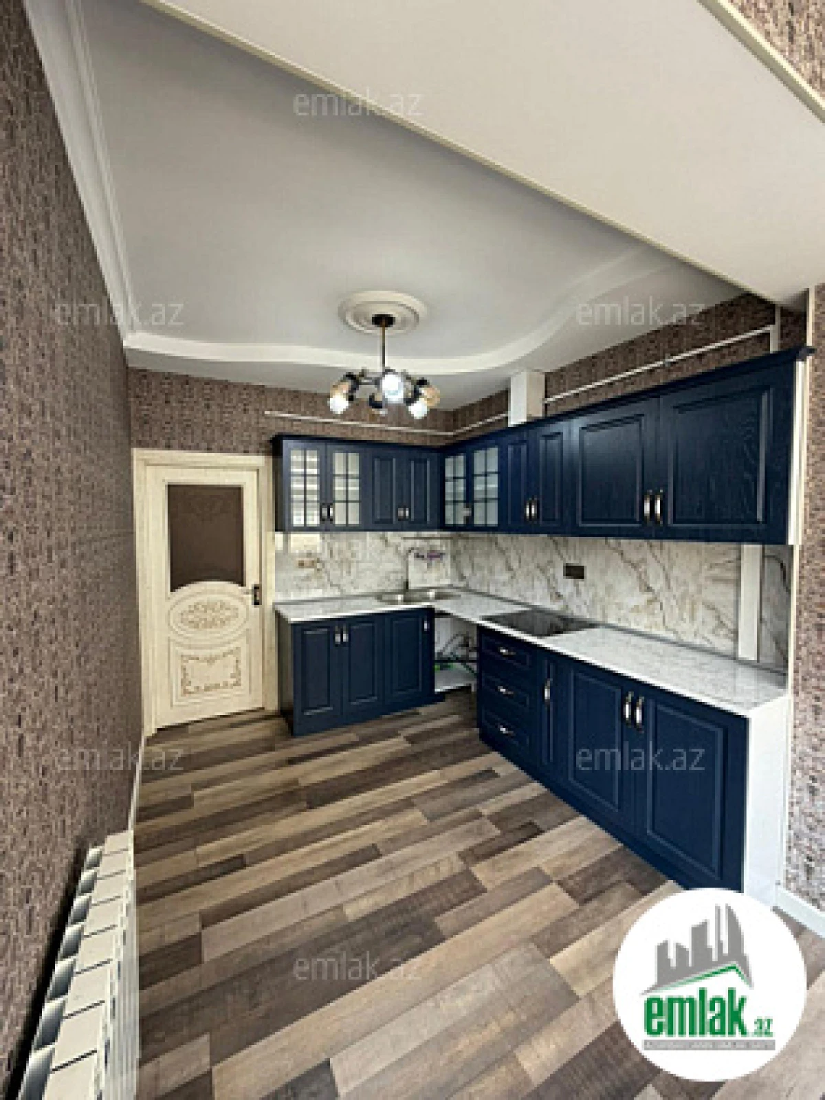 Satılır 3 otaqlı yeni tikili 83 m²