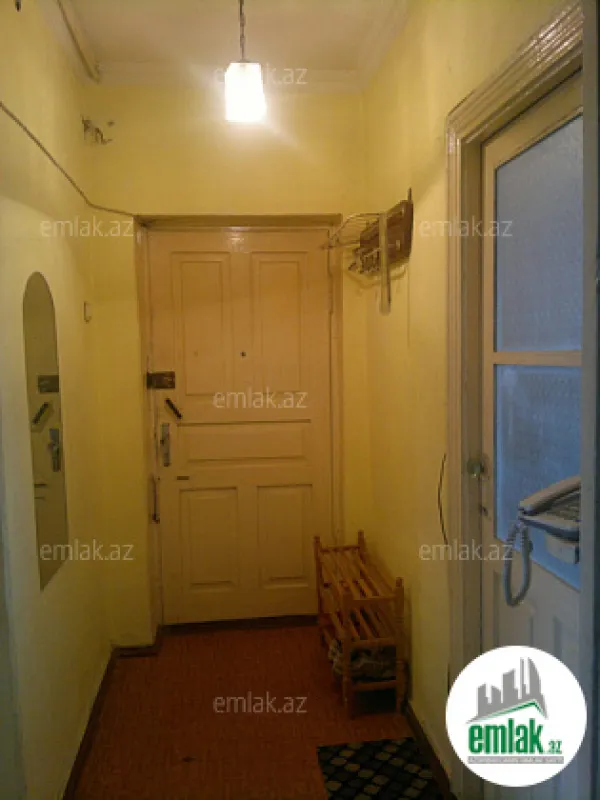 Satılır 3 otaqlı köhnə tikili 65 m²