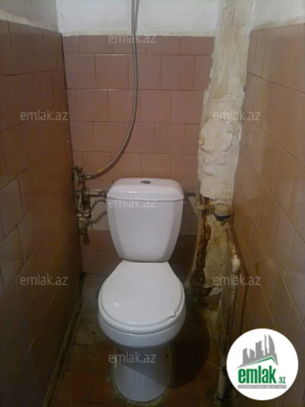 Satılır 3 otaqlı köhnə tikili 65 m²