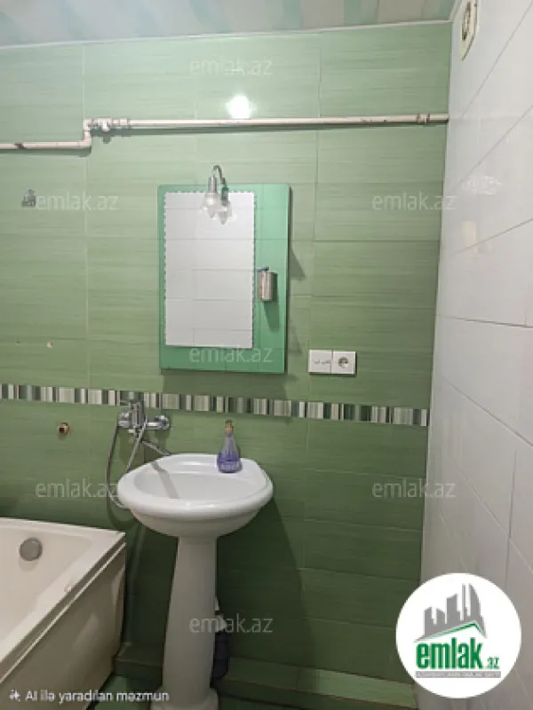 Satılır 3 otaqlı köhnə tikili 83 m²