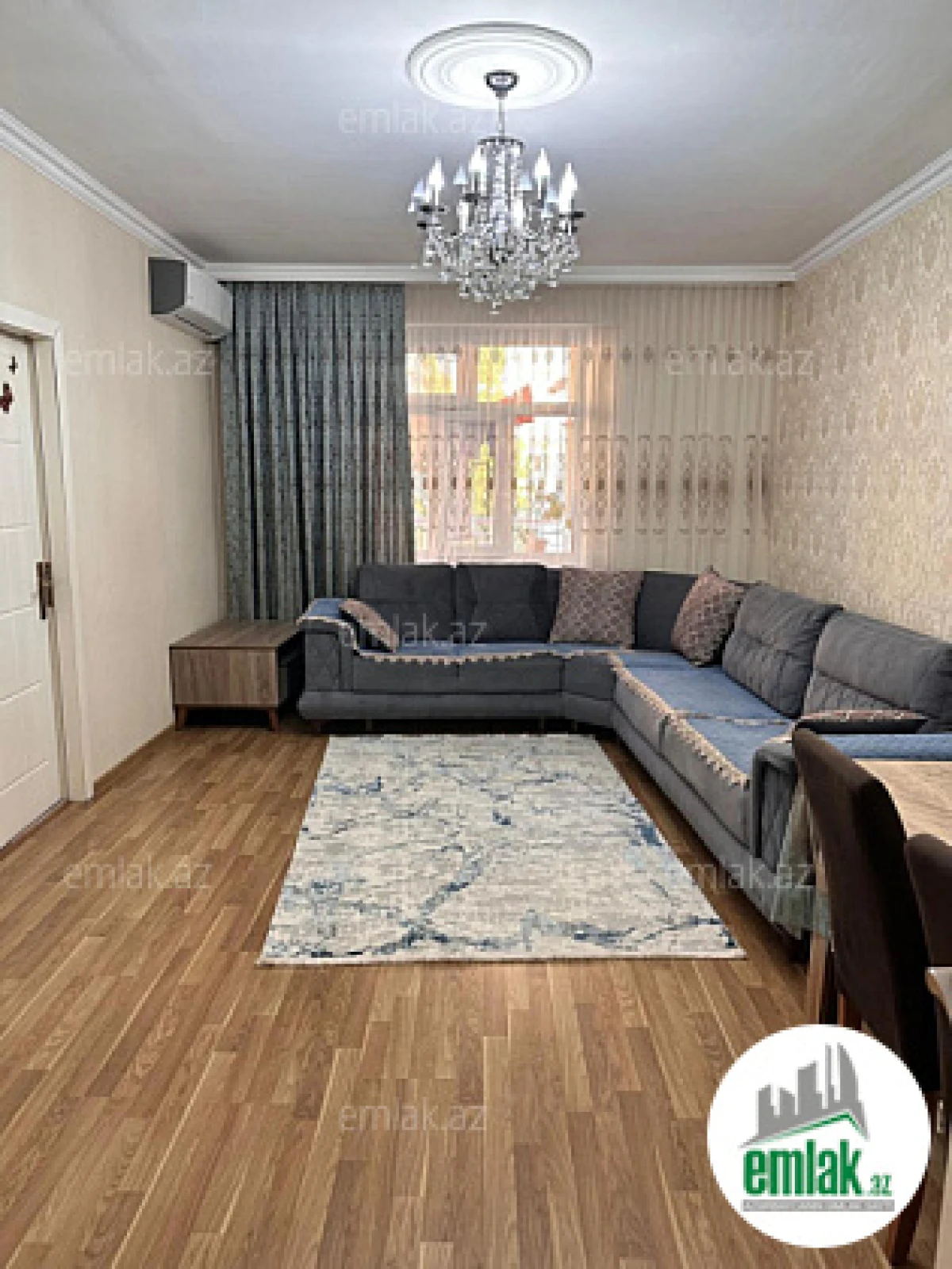 Satılır 4 otaqlı köhnə tikili 116 m²