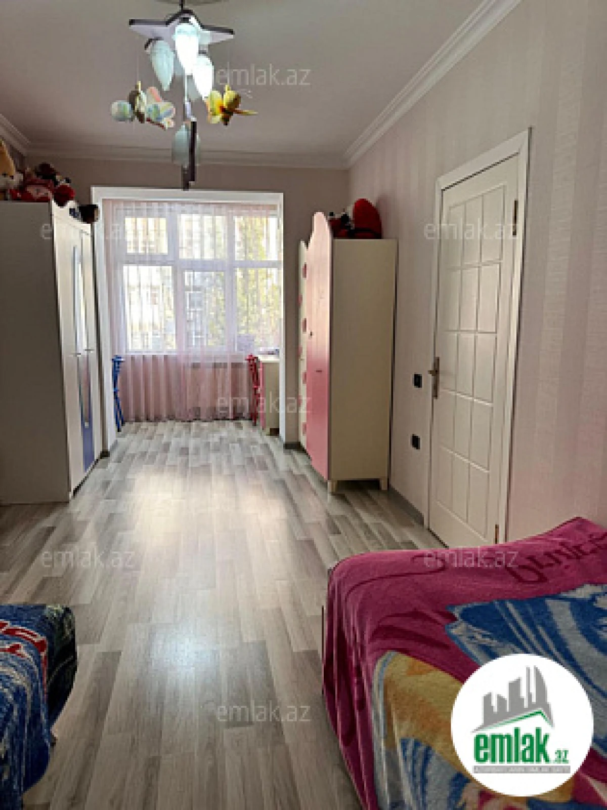 Satılır 4 otaqlı köhnə tikili 116 m²