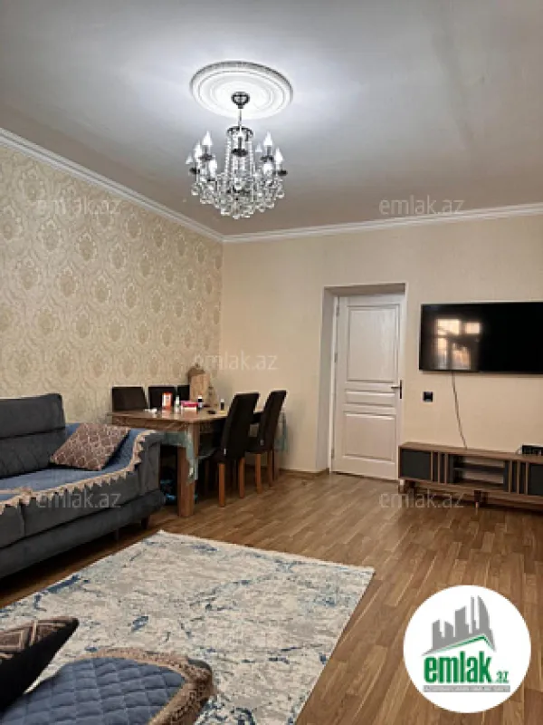 Satılır 4 otaqlı köhnə tikili 116 m²