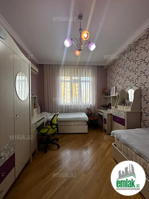 Satılır 4 otaqlı yeni tikili 90 m²