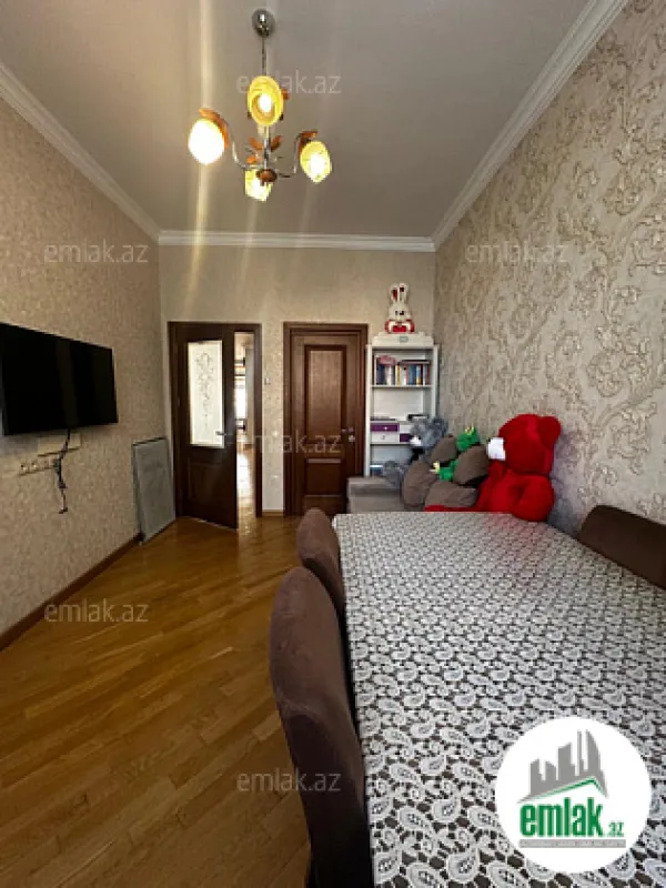 Satılır 4 otaqlı yeni tikili 90 m²