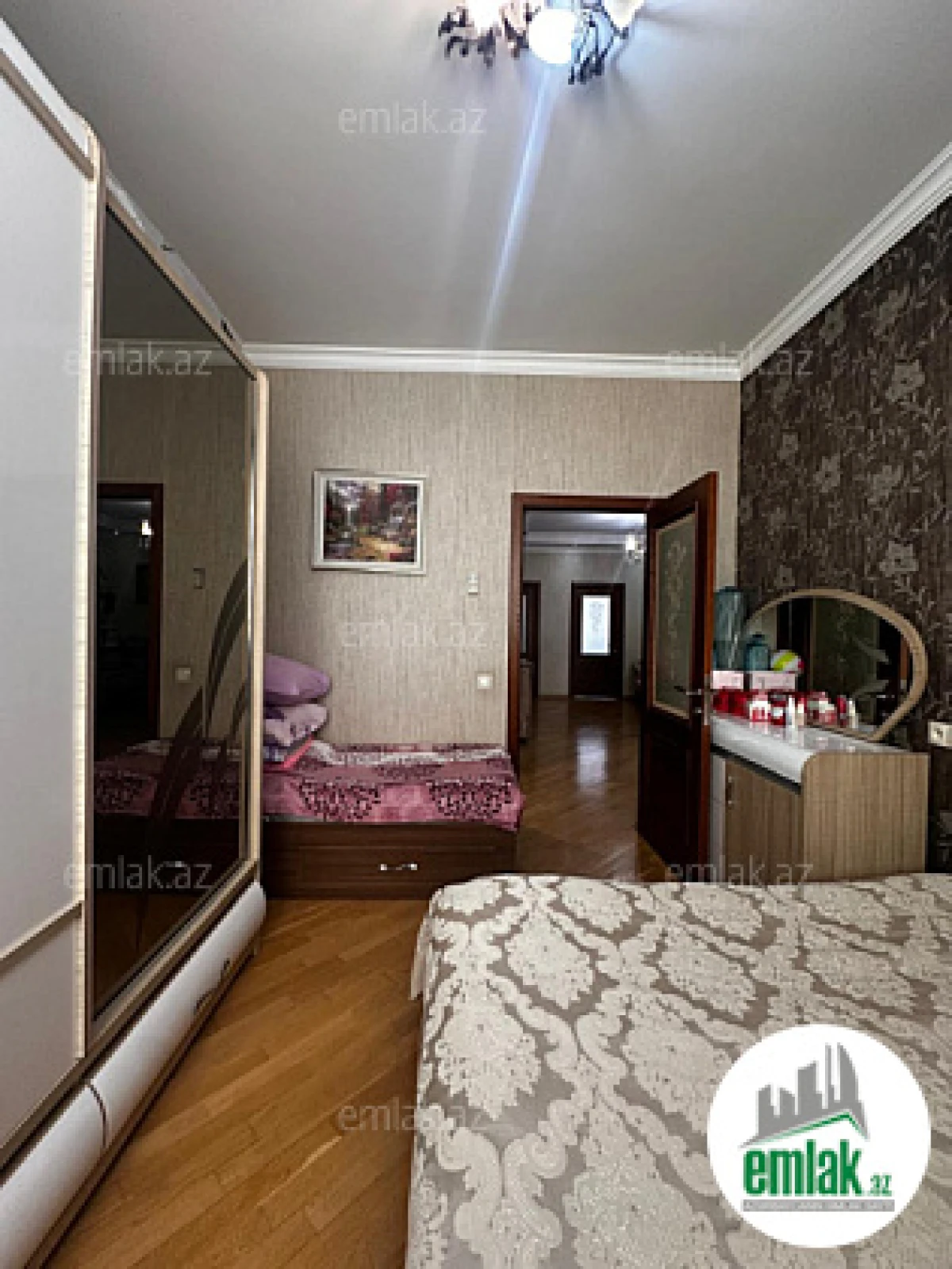 Satılır 4 otaqlı yeni tikili 90 m²