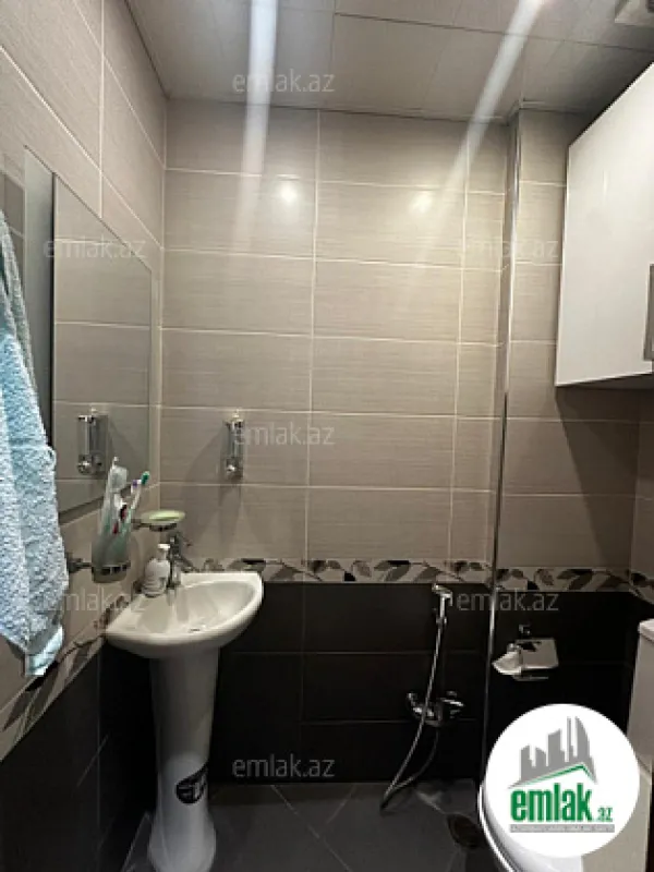 Satılır 4 otaqlı yeni tikili 90 m²