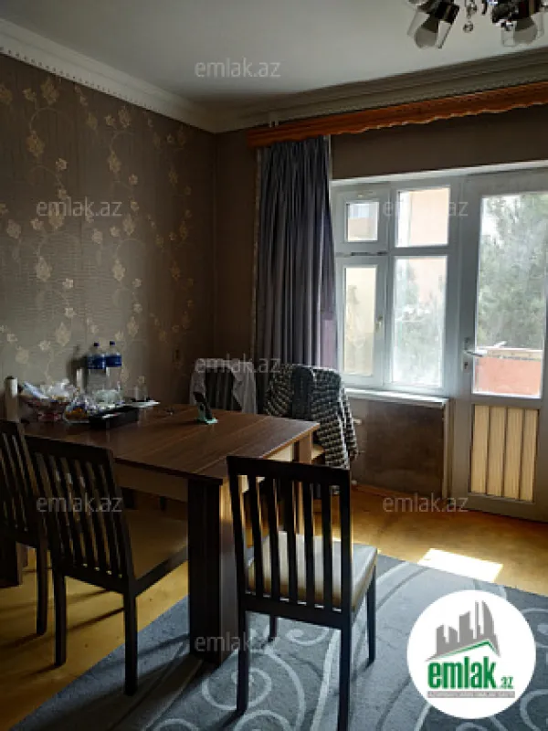 Satılır 2 otaqlı köhnə tikili 36 m²