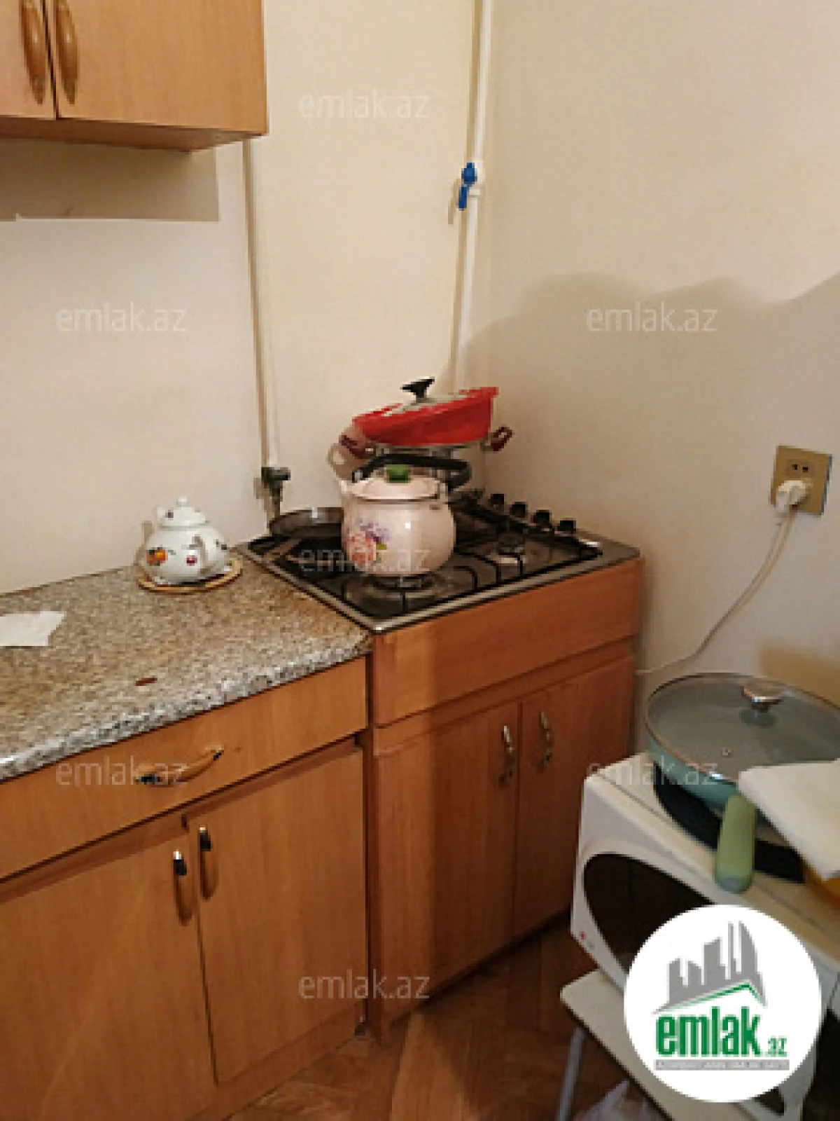 Satılır 2 otaqlı köhnə tikili 36 m²