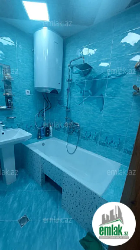 Satılır 1 otaqlı köhnə tikili 40 m²