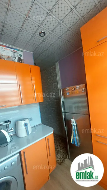Satılır 1 otaqlı köhnə tikili 40 m²