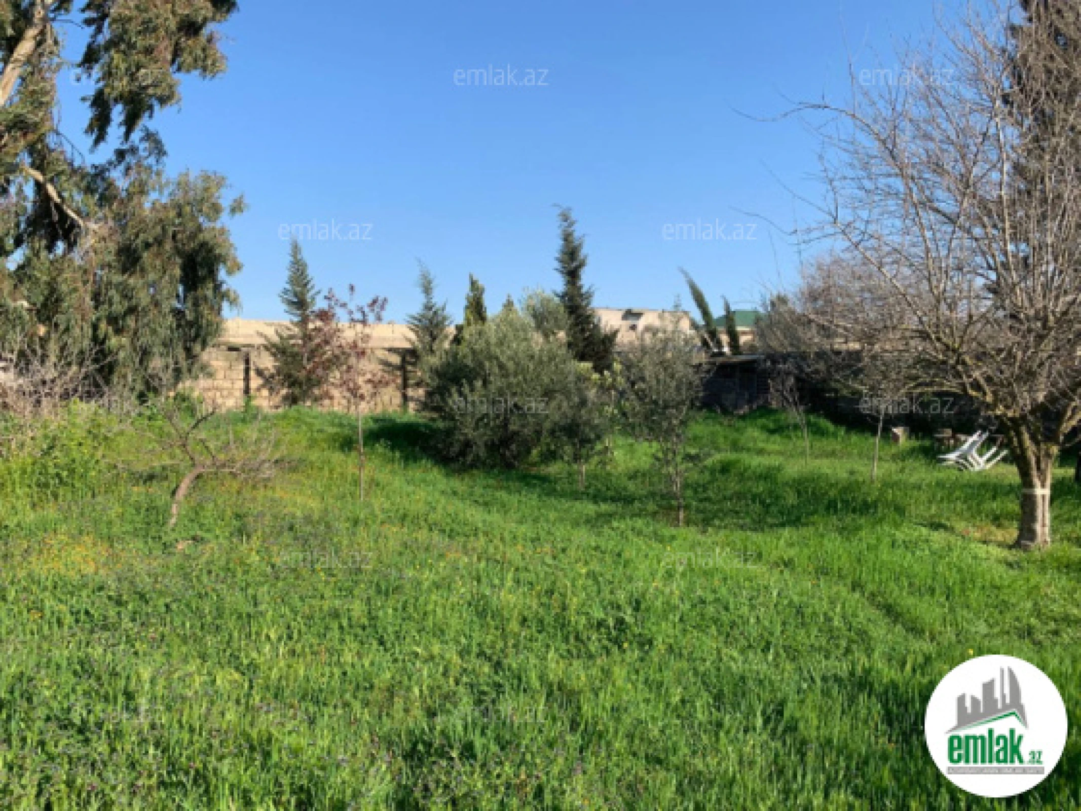 Satılır 7 otaqlı mənzil 250 m²