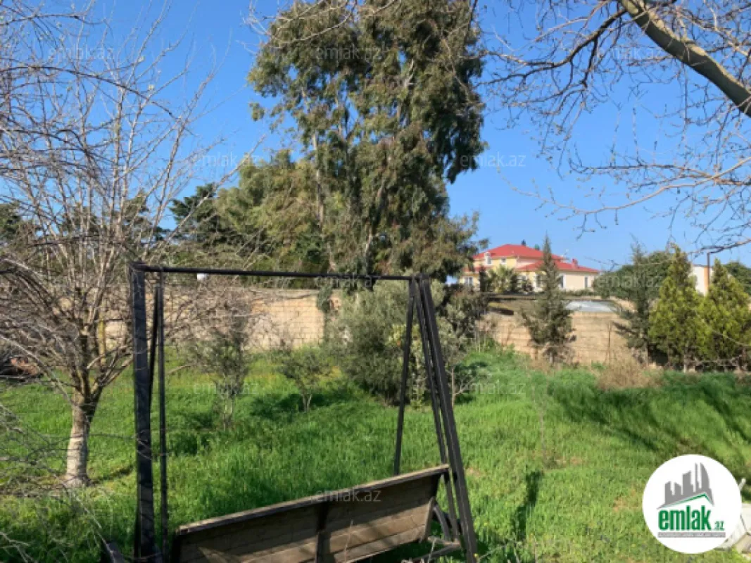 Satılır 7 otaqlı mənzil 250 m²