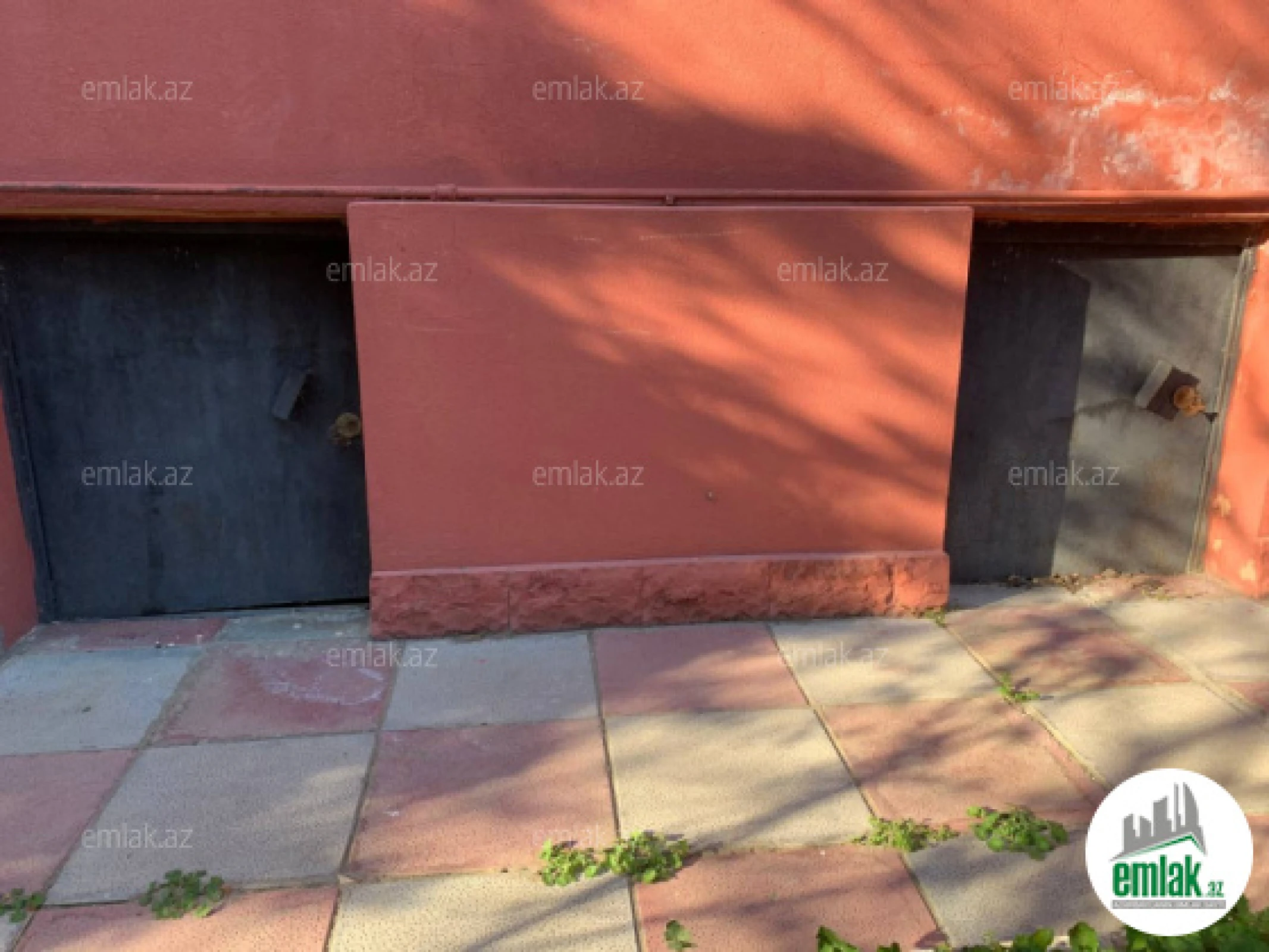 Satılır 7 otaqlı mənzil 250 m²