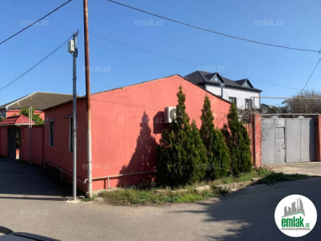 Satılır 7 otaqlı mənzil 250 m²