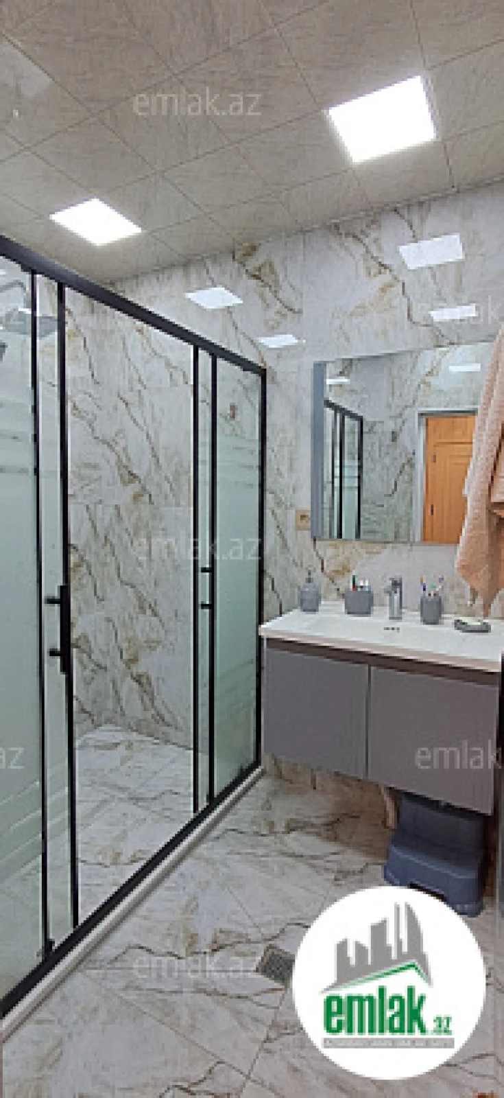 Satılır 2 otaqlı köhnə tikili 57 m²