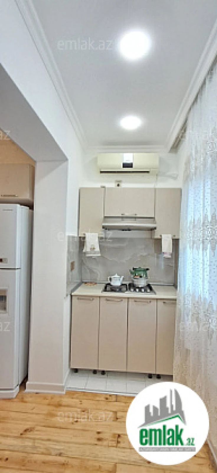 Satılır 2 otaqlı köhnə tikili 57 m²