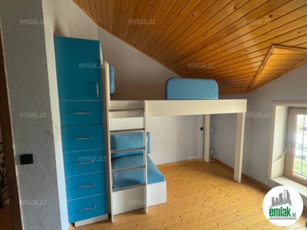 Satılır 5 otaqlı həyət evi 145 m²
