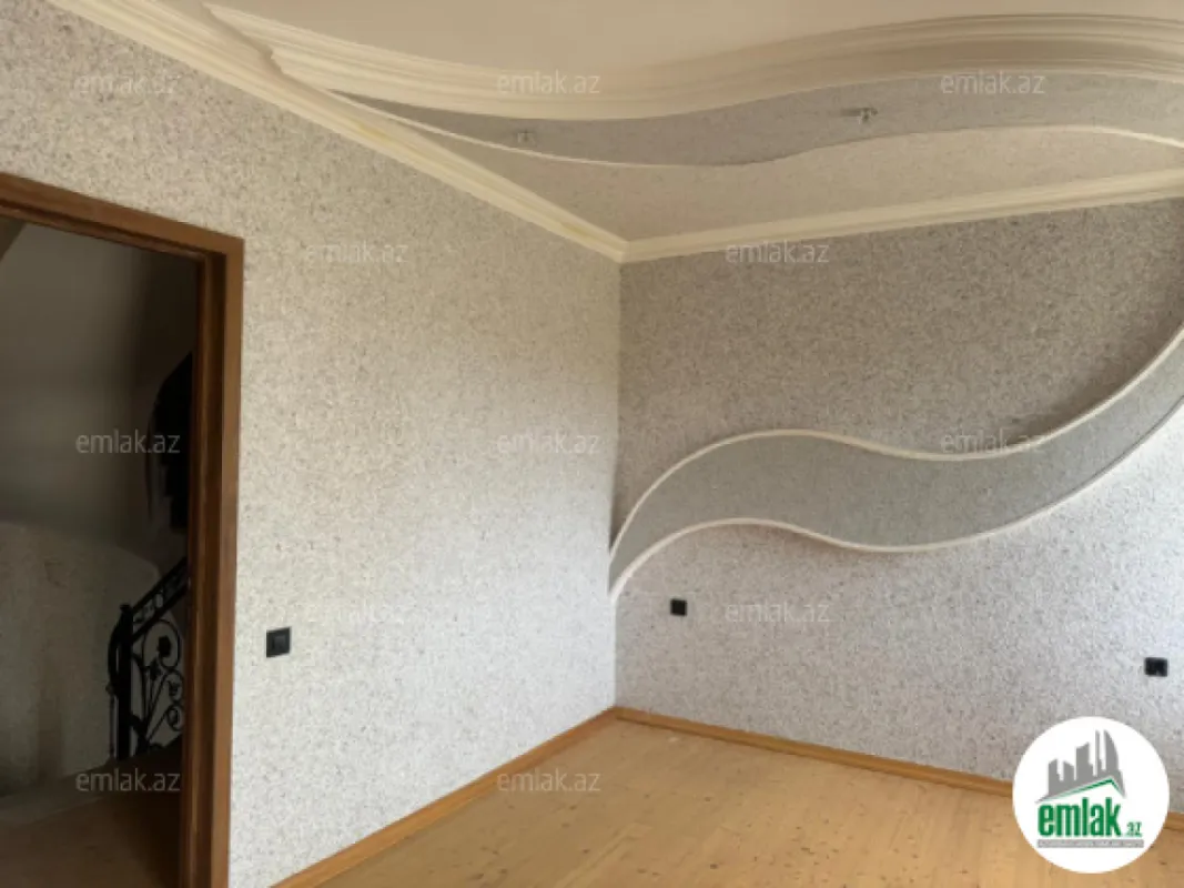 Satılır 5 otaqlı həyət evi 145 m²