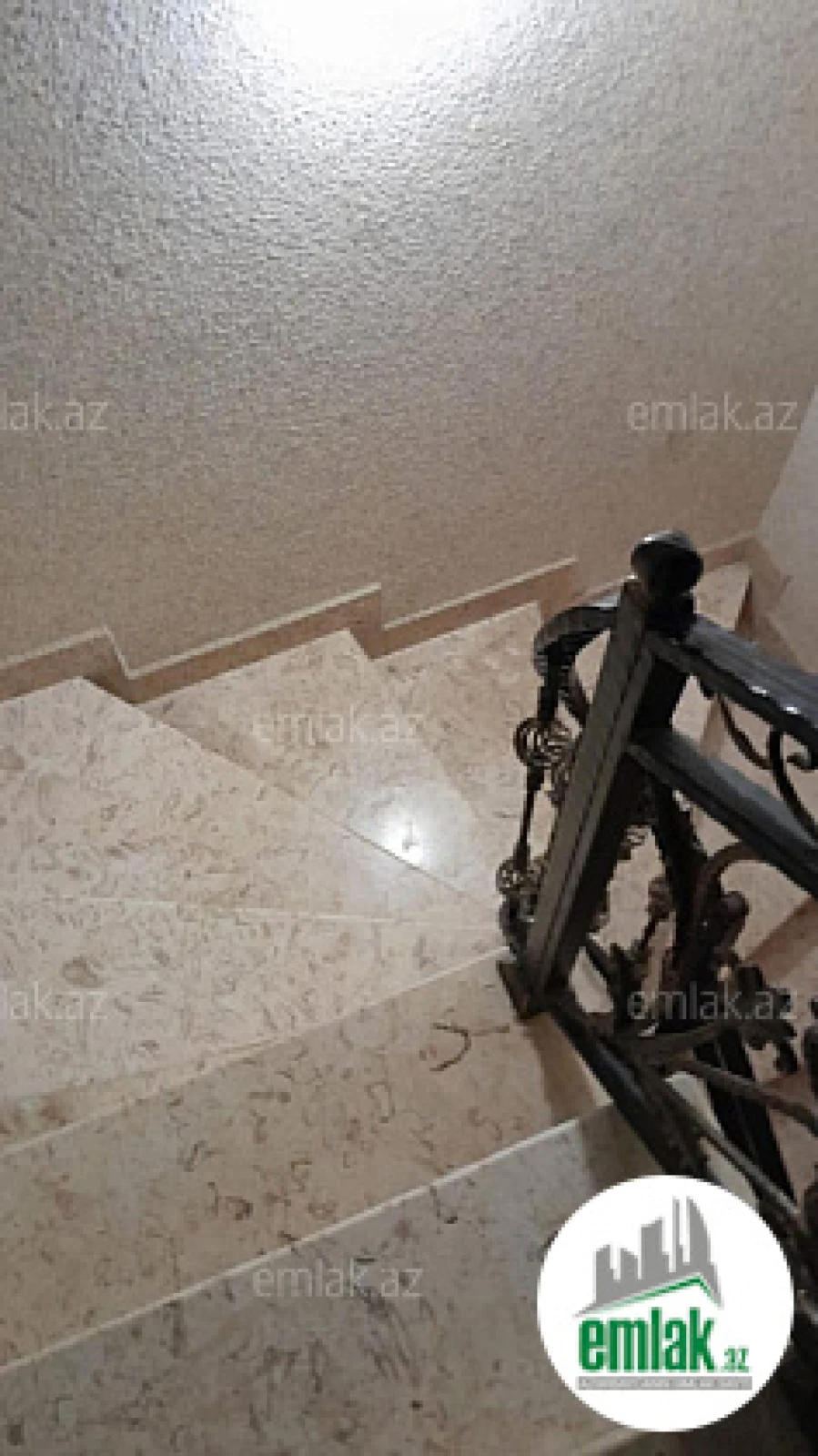 Satılır 5 otaqlı həyət evi 145 m²