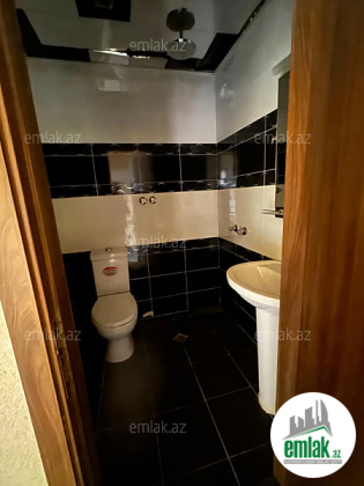 Satılır 5 otaqlı həyət evi 145 m²