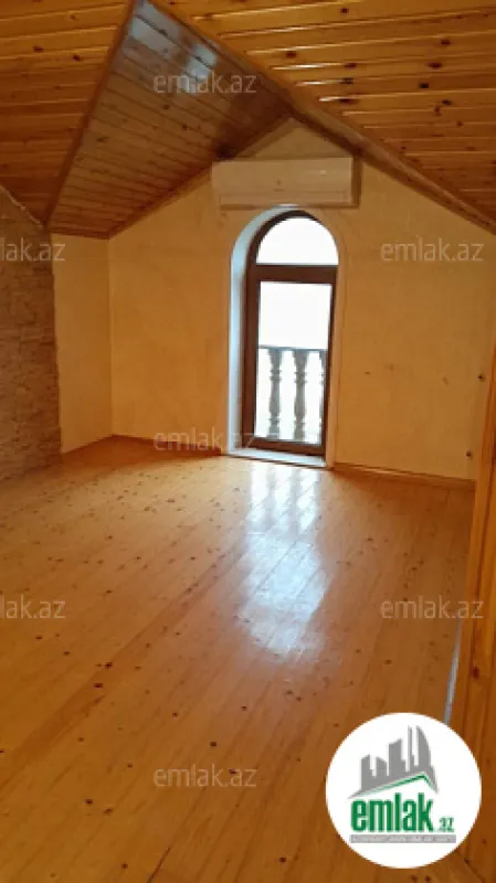 Satılır 5 otaqlı həyət evi 145 m²