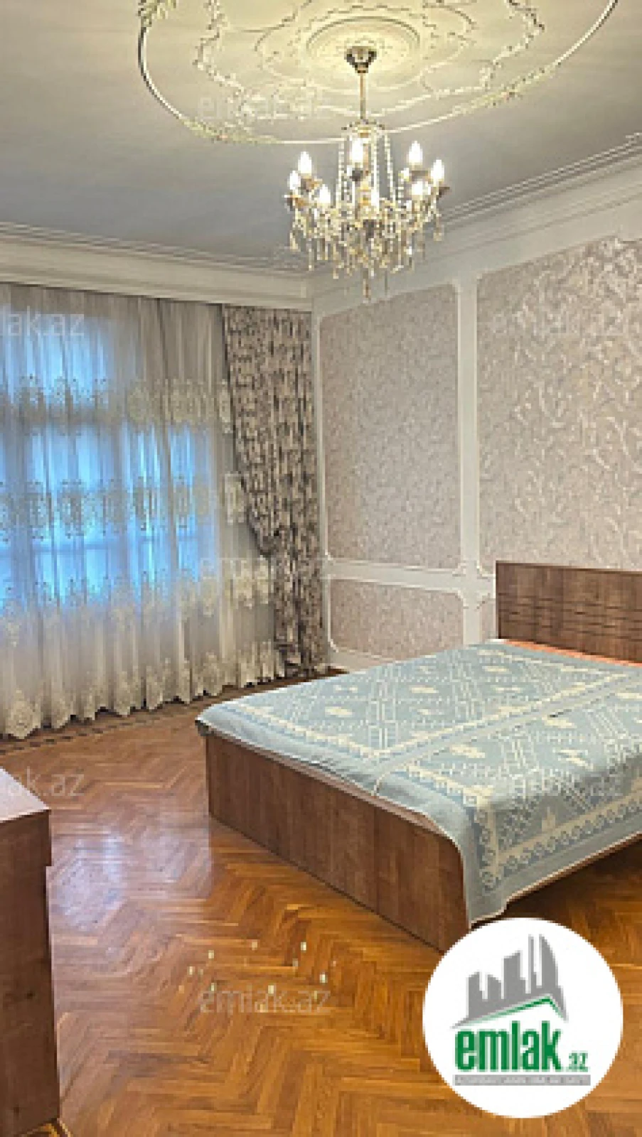 Satılır 3 otaqlı köhnə tikili 90 m²