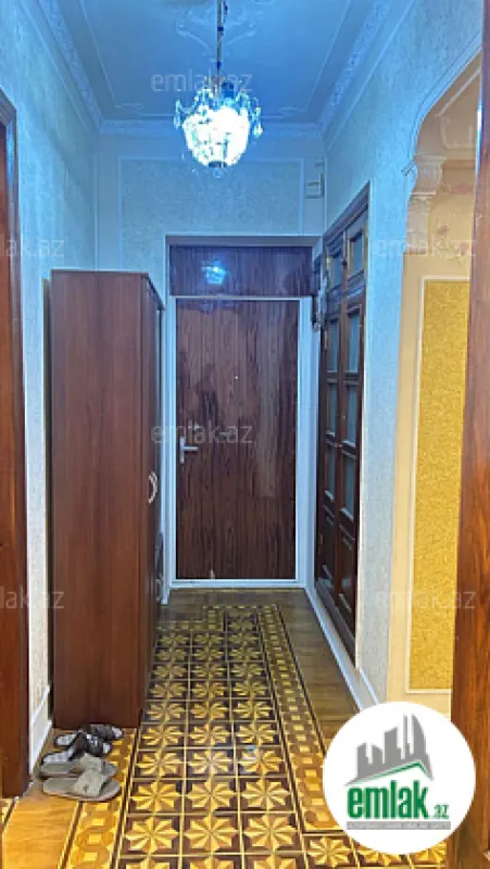 Satılır 3 otaqlı köhnə tikili 90 m²