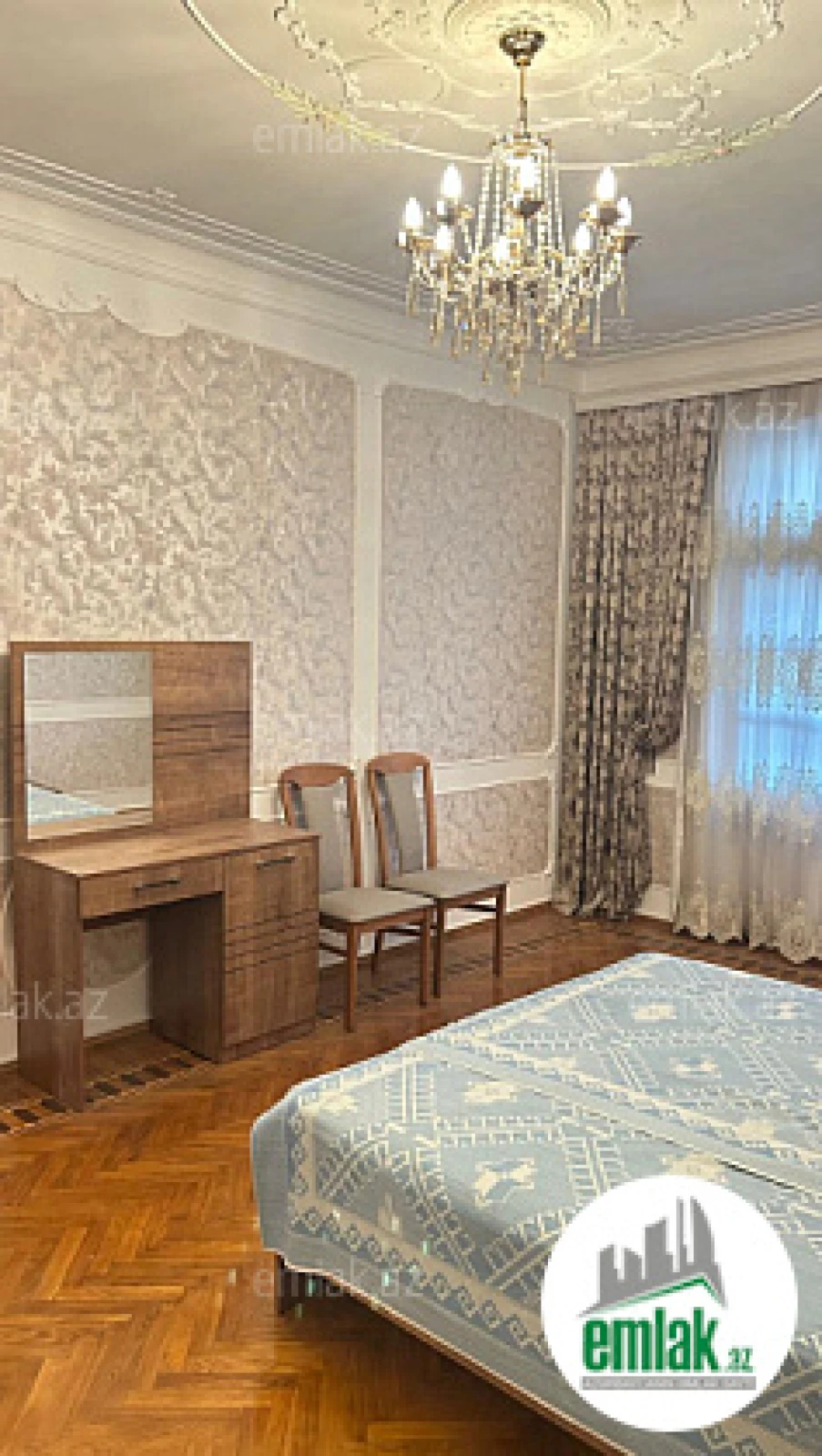 Satılır 3 otaqlı köhnə tikili 90 m²