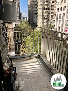 Satılır 3 otaqlı yeni tikili 85 m²