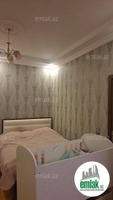 Satılır 3 otaqlı yeni tikili 105 m²