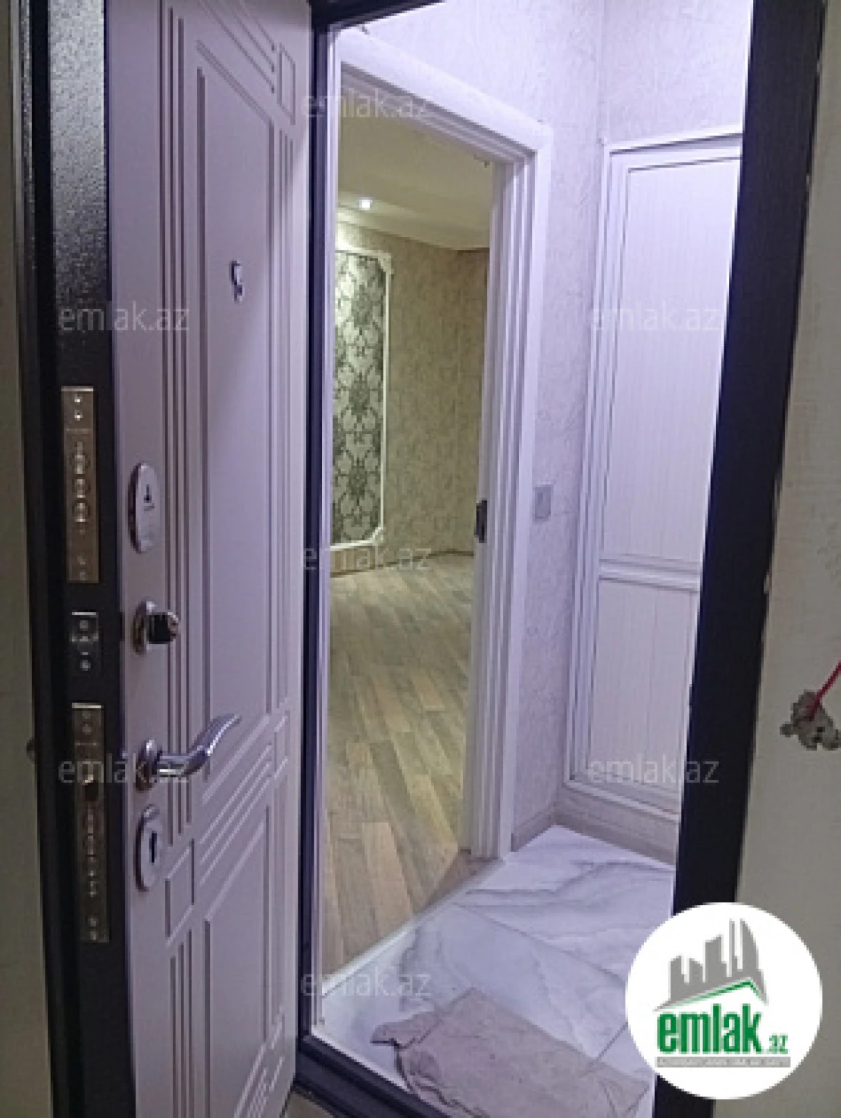 Satılır 2 otaqlı köhnə tikili 51 m²