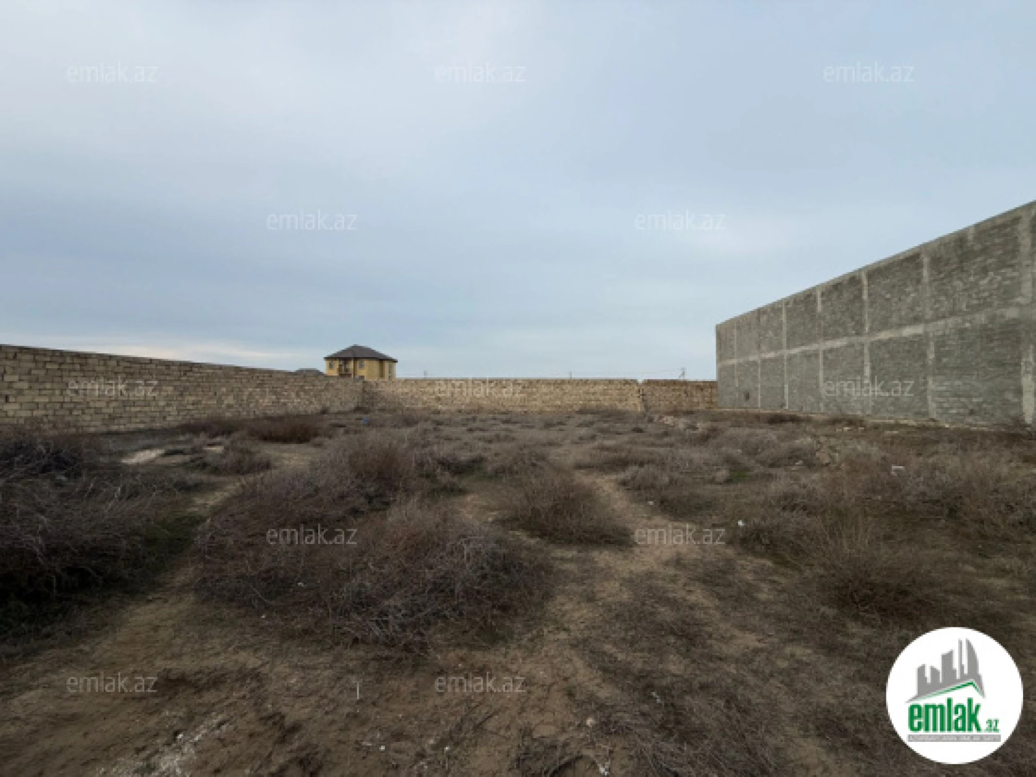 Satılır torpaq sahəsi 9 m²