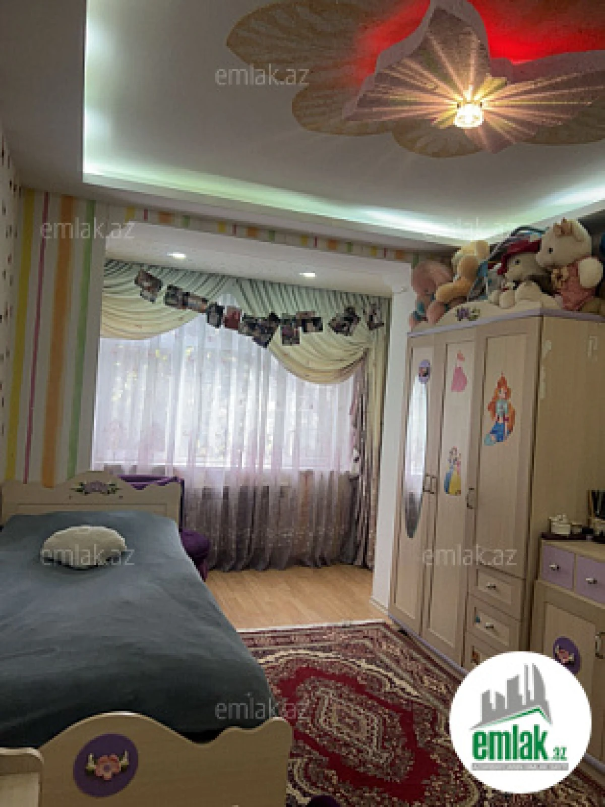 Satılır 4 otaqlı köhnə tikili 110 m²