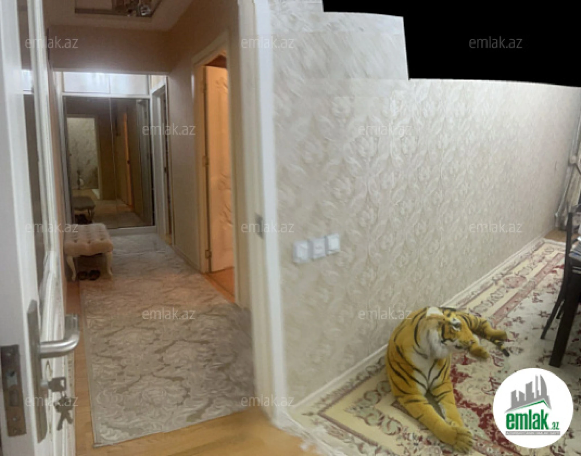 Satılır 4 otaqlı köhnə tikili 110 m²