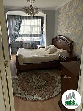 Satılır 4 otaqlı köhnə tikili 110 m²