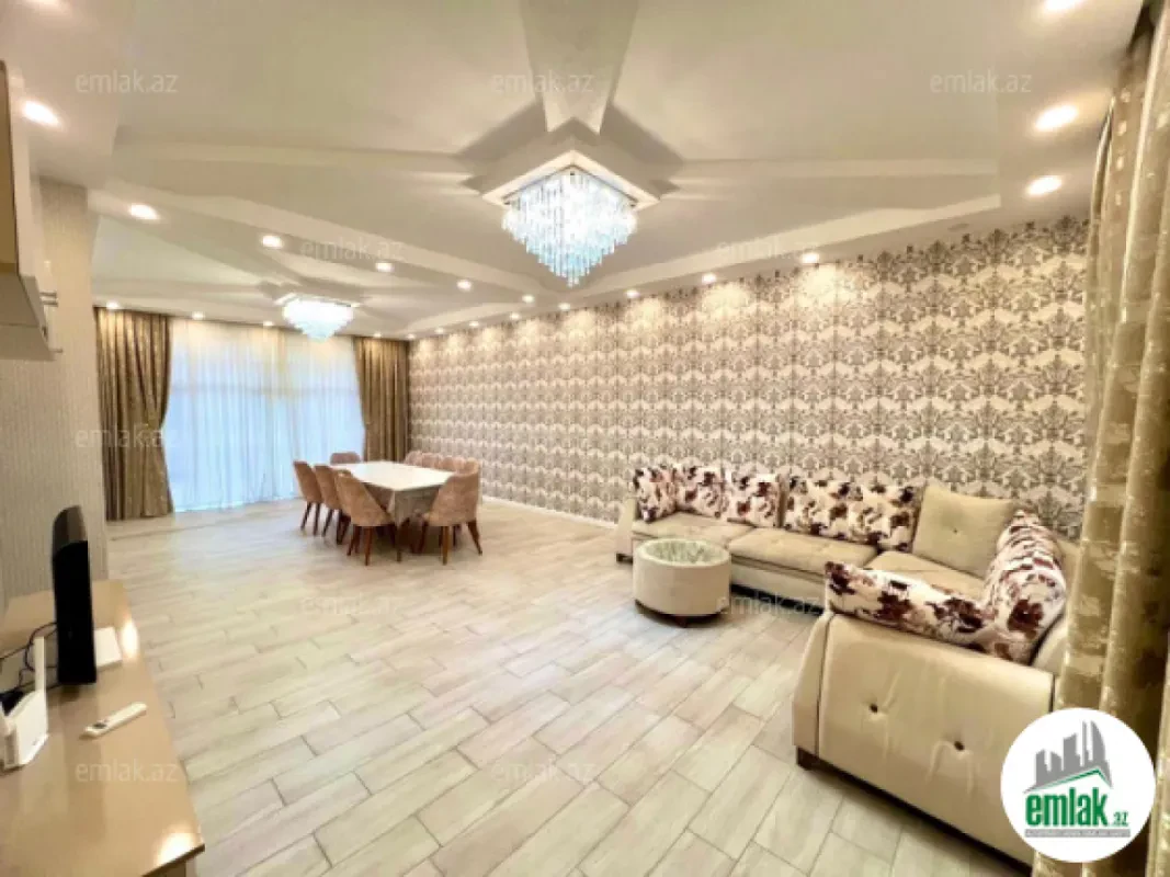Satılır 5 otaqlı mənzil 220 m²