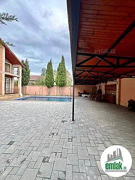 Satılır 5 otaqlı mənzil 220 m²