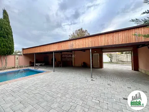 Satılır 5 otaqlı mənzil 220 m²