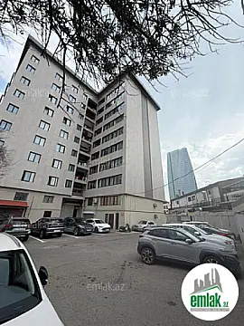 Satılır 2 otaqlı köhnə tikili 76 m²