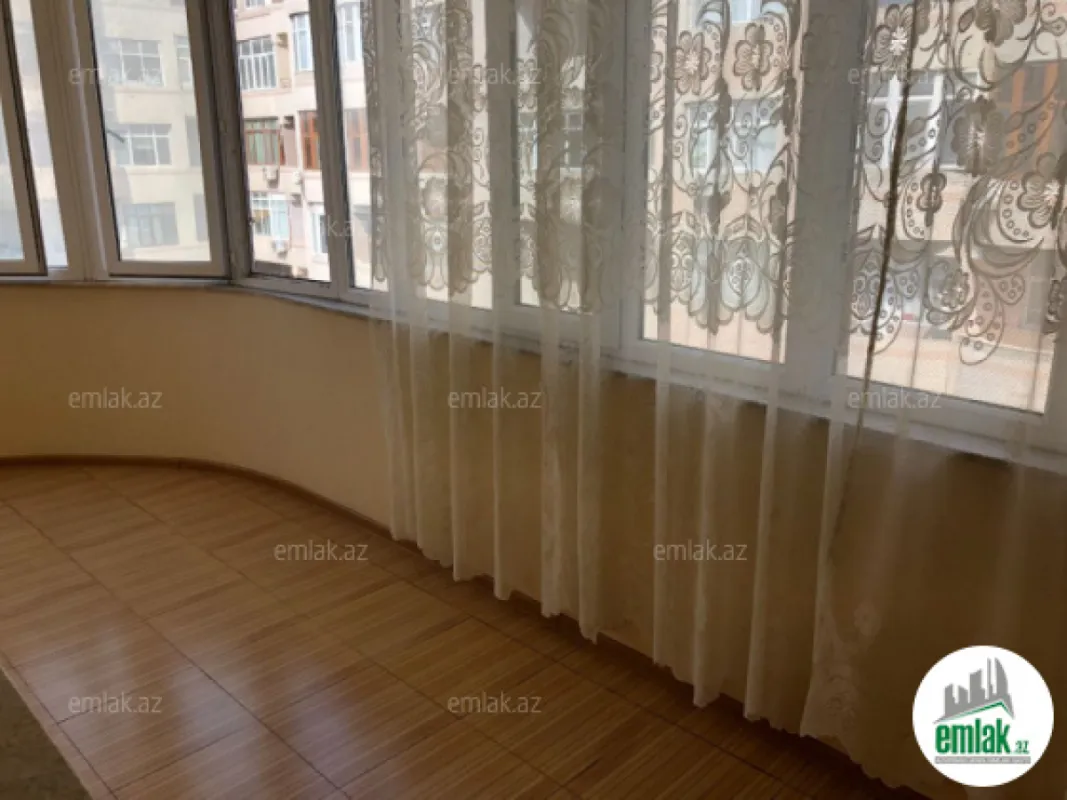 Satılır 2 otaqlı yeni tikili 86 m²