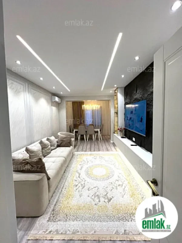 Satılır 4 otaqlı köhnə tikili 90 m²
