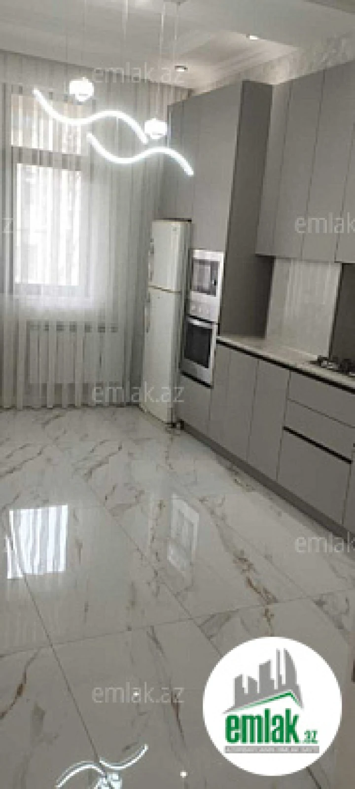 Satılır 2 otaqlı yeni tikili 95 m²