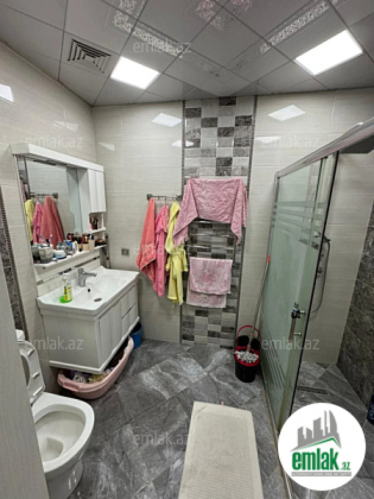 Satılır 3 otaqlı yeni tikili 130 m²