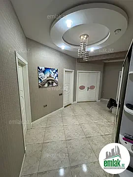 Satılır 3 otaqlı yeni tikili 130 m²