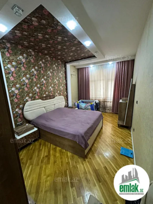Satılır 3 otaqlı yeni tikili 130 m²