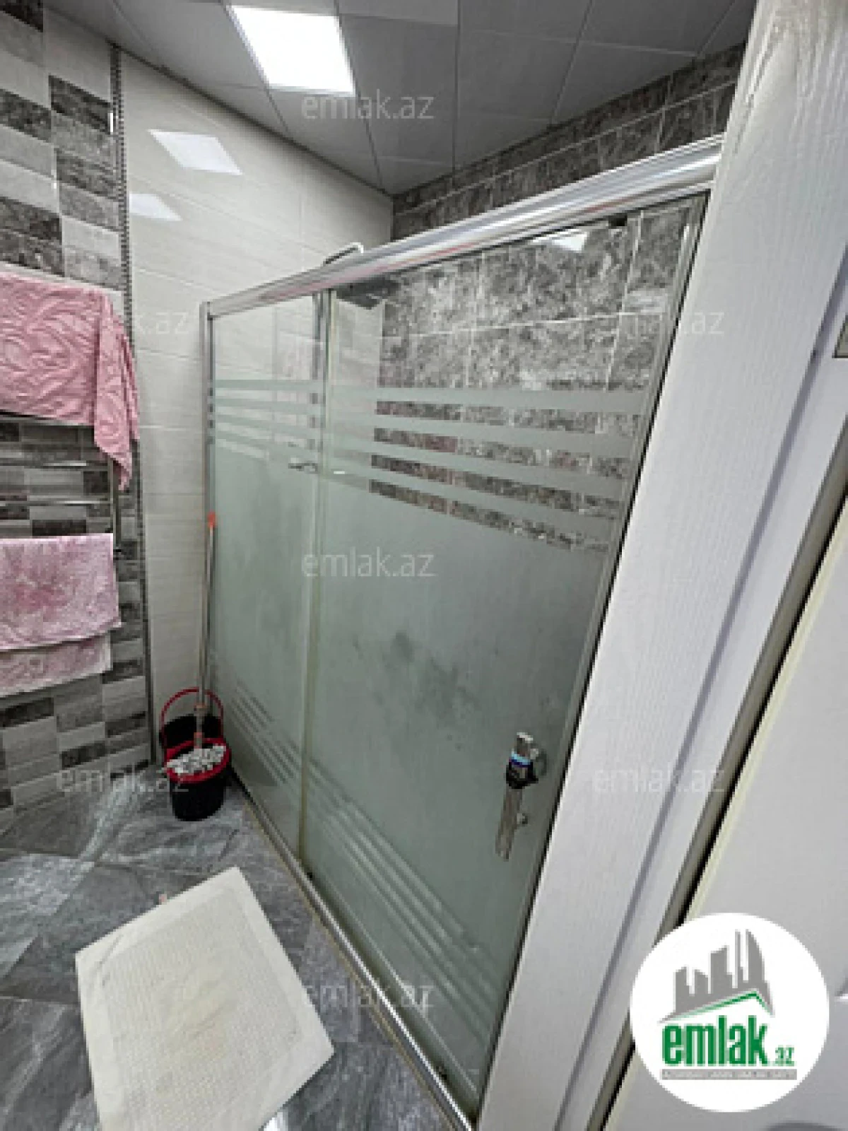 Satılır 3 otaqlı yeni tikili 130 m²