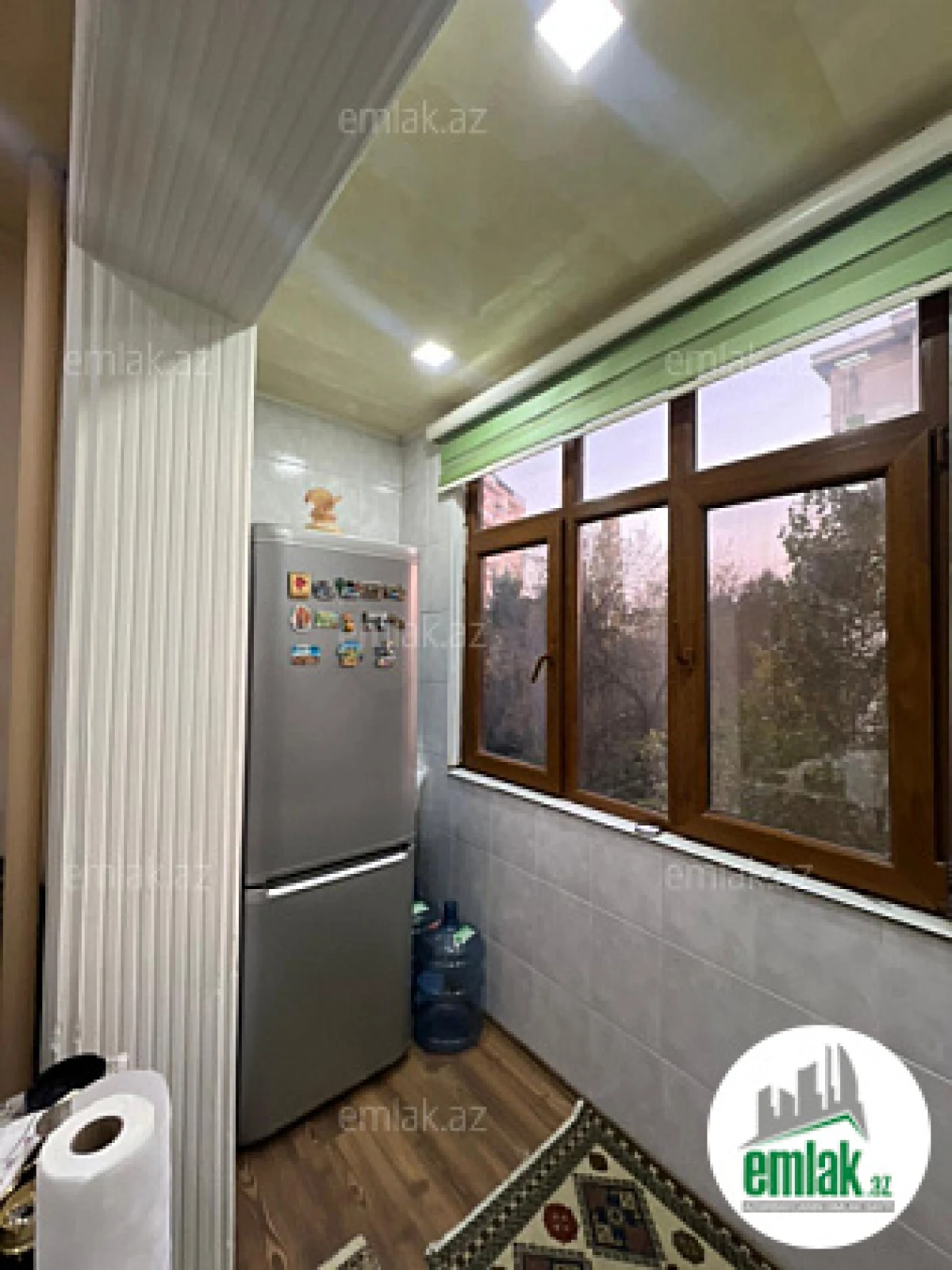Satılır 5 otaqlı köhnə tikili 130 m²